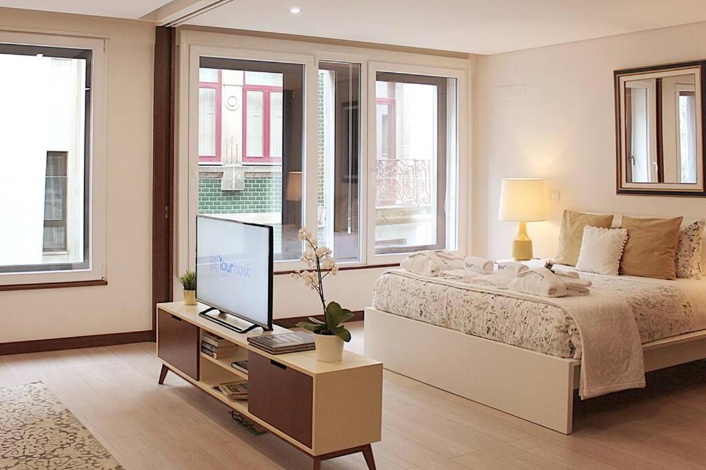 Oliveiras Charming Apartment Downtown Porto Bagian luar foto